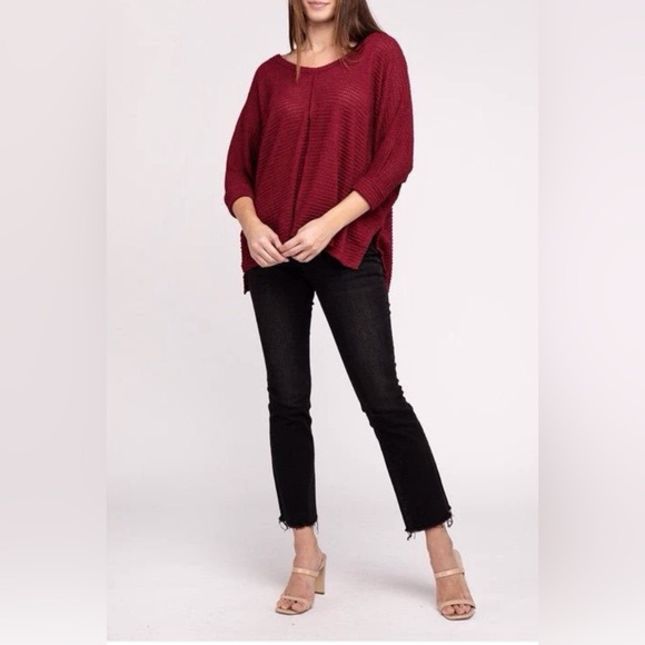 Zenana Womens Red 3/4 Sleeve V-Neck Hi-Low Hem Jacquard Sweater Size 2X/3X - Picture 3 of 11